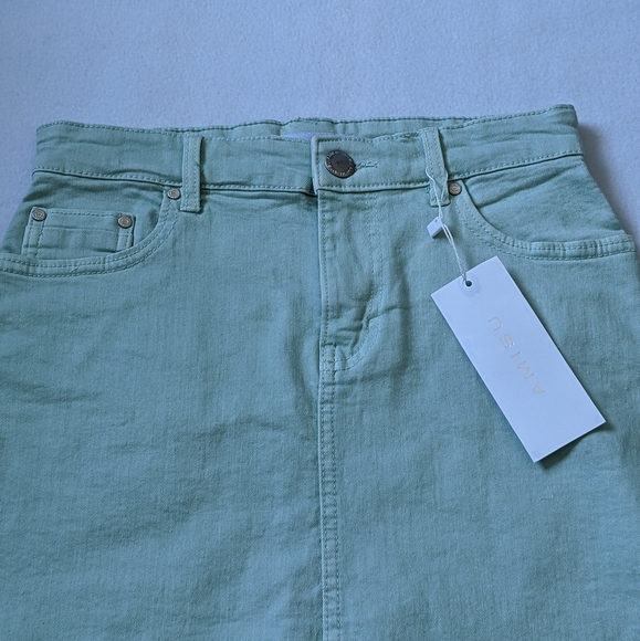 Pastel green jean skirt - Picture 2 of 6